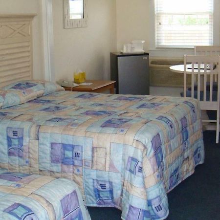 The Colony Beach Motel Dennisport Extérieur photo