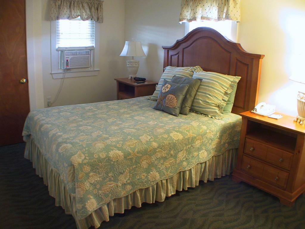 The Colony Beach Motel Dennisport Extérieur photo